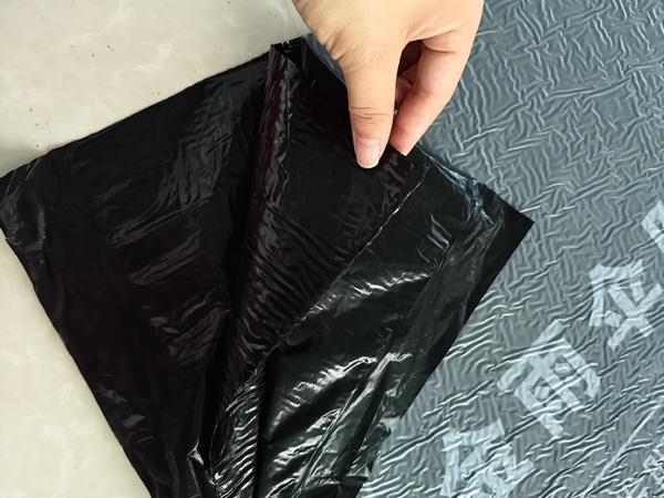 反应粘高分子湿铺防水卷材